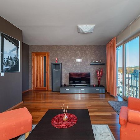 Panoramic City Centre Apartment By Polo Apartments Kaunas Dış mekan fotoğraf
