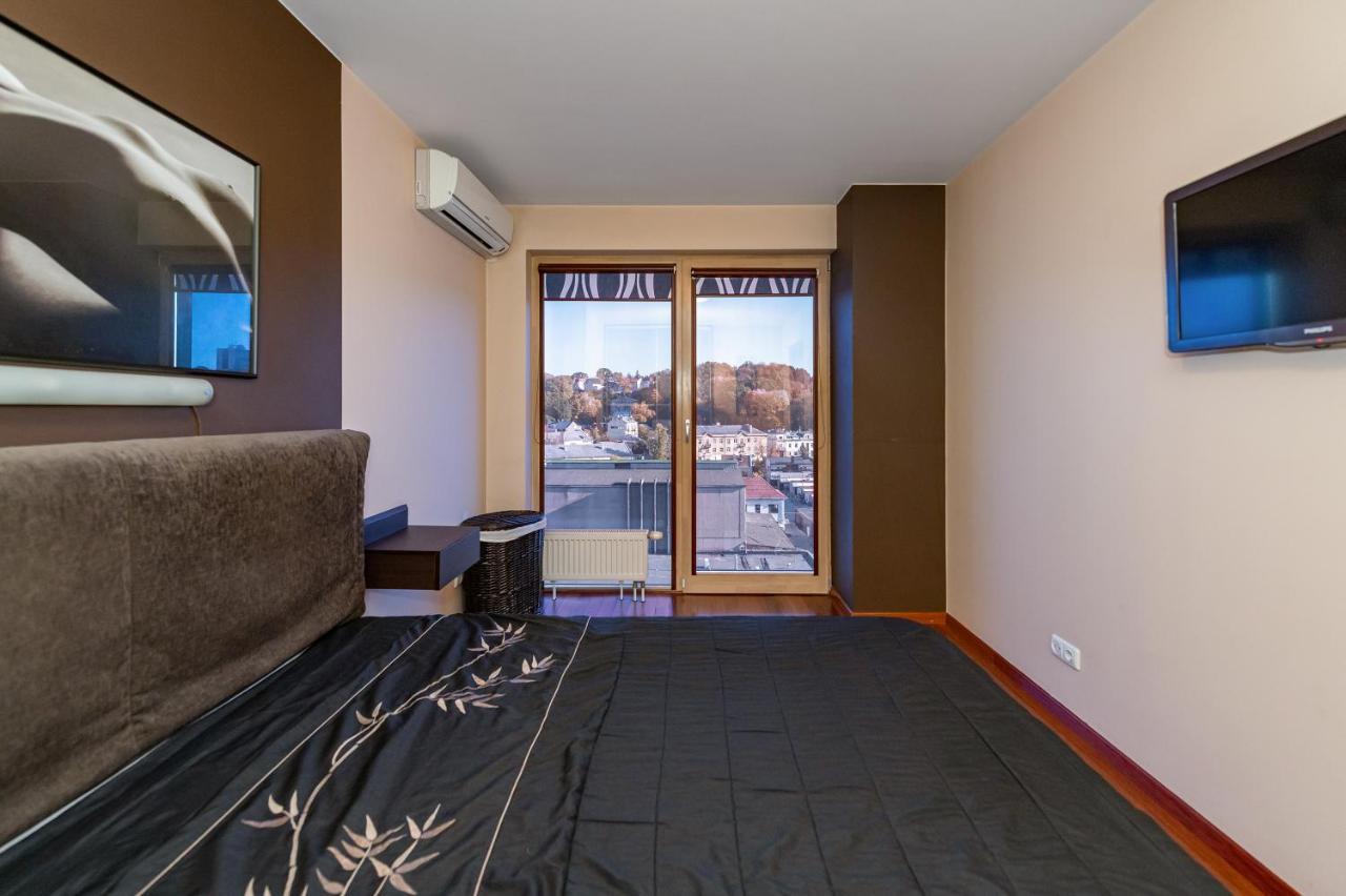Panoramic City Centre Apartment By Polo Apartments Kaunas Dış mekan fotoğraf